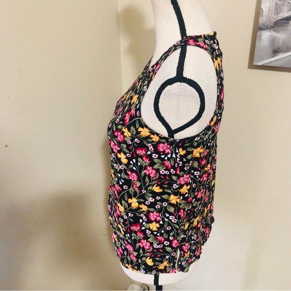 Old Navy Floral Halter Top - Picture 3 of 8